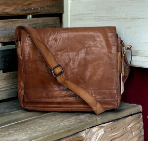 Spikes & Sparrow Noah Brandy Brown Leather Crossbody Messenger Bag Laptop Travel